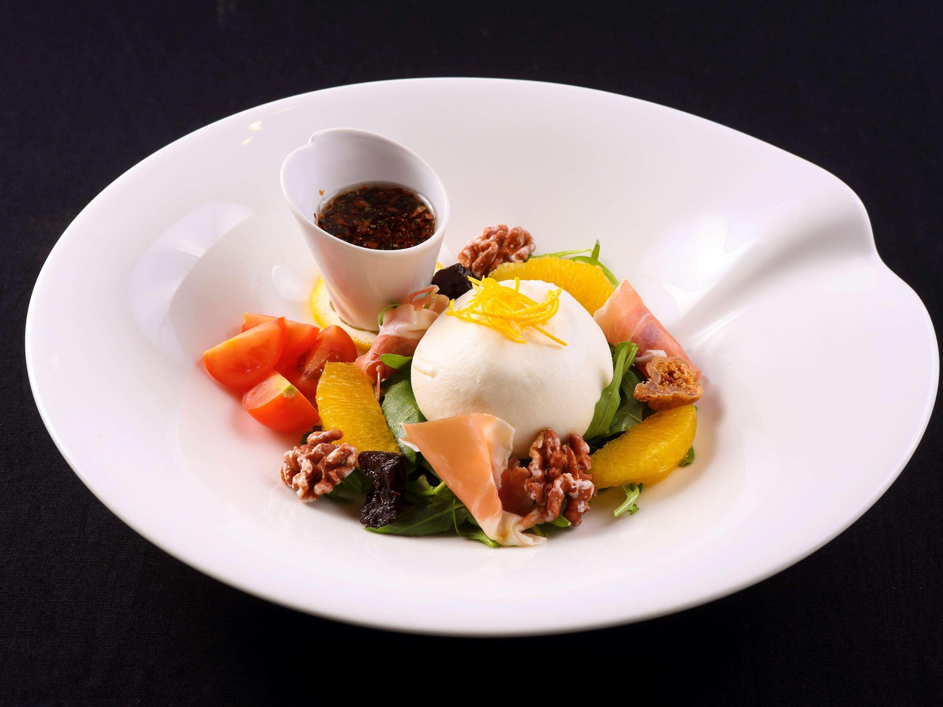 โรงแรม ไอบิสแอมบาสเดอร์โซลเมียงดง