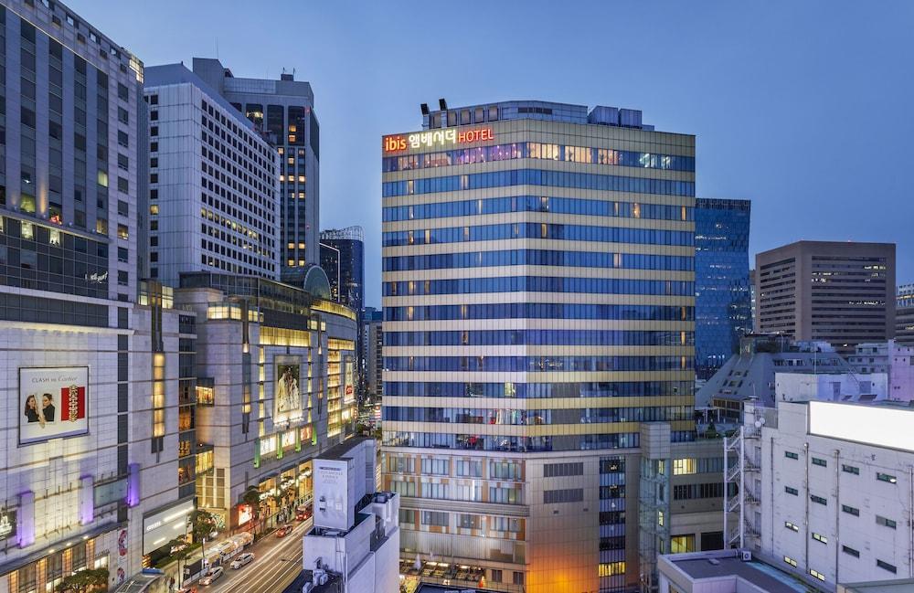 Ibis Ambassador Myeongdong 3*