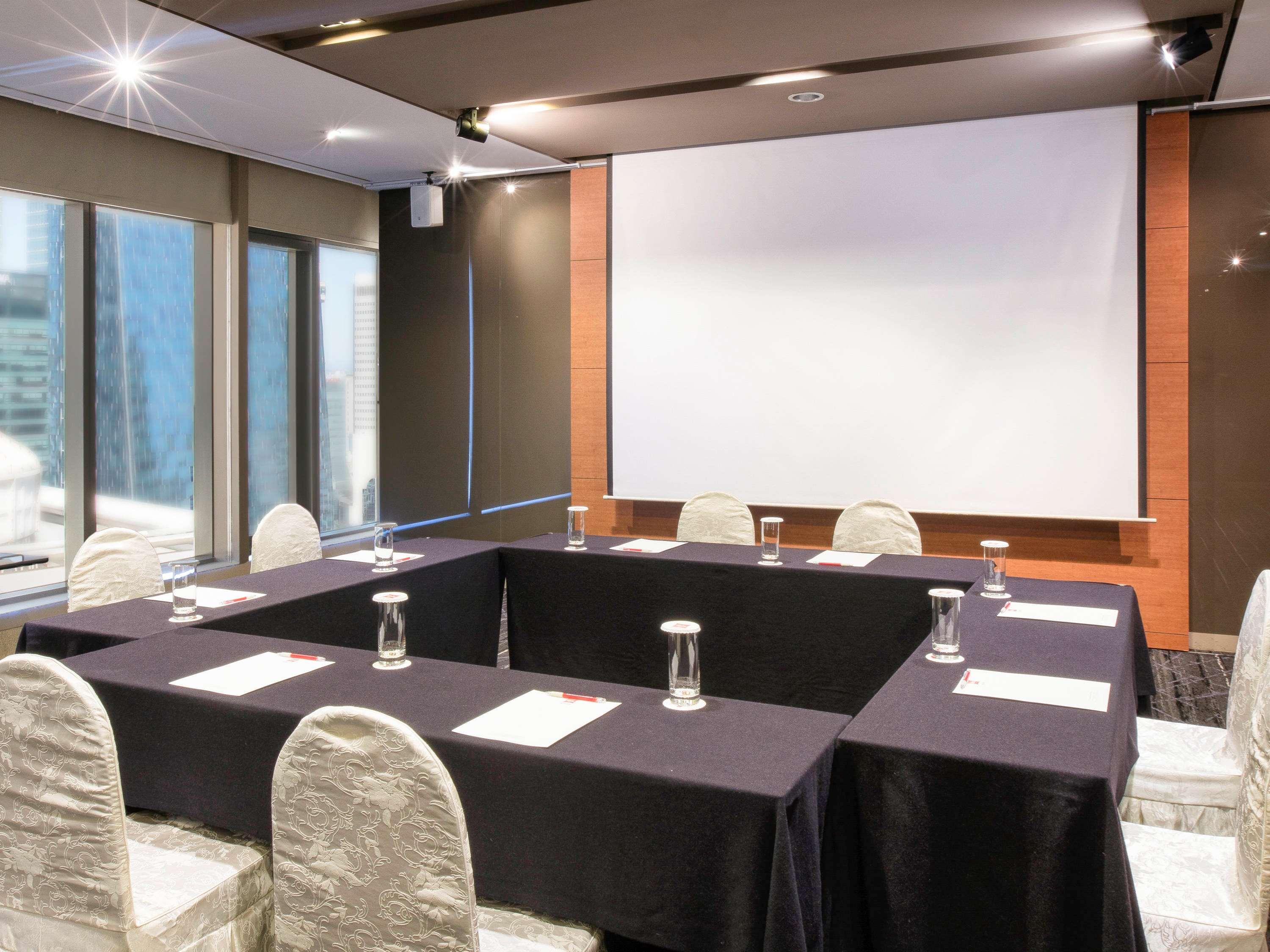 Ibis Ambassador Myeongdong Seoul
