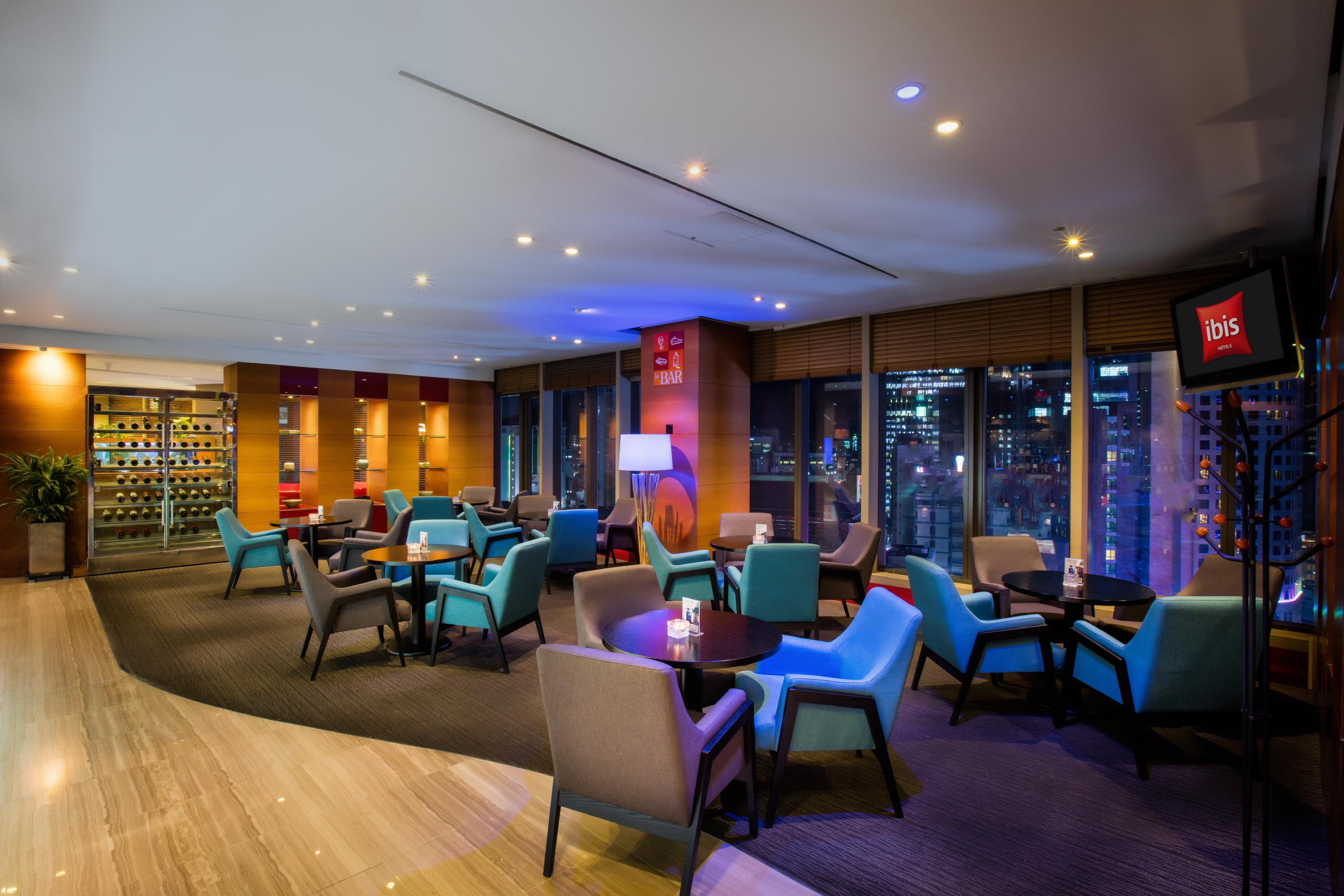 Ibis Ambassador Myeongdong Hotel 3*