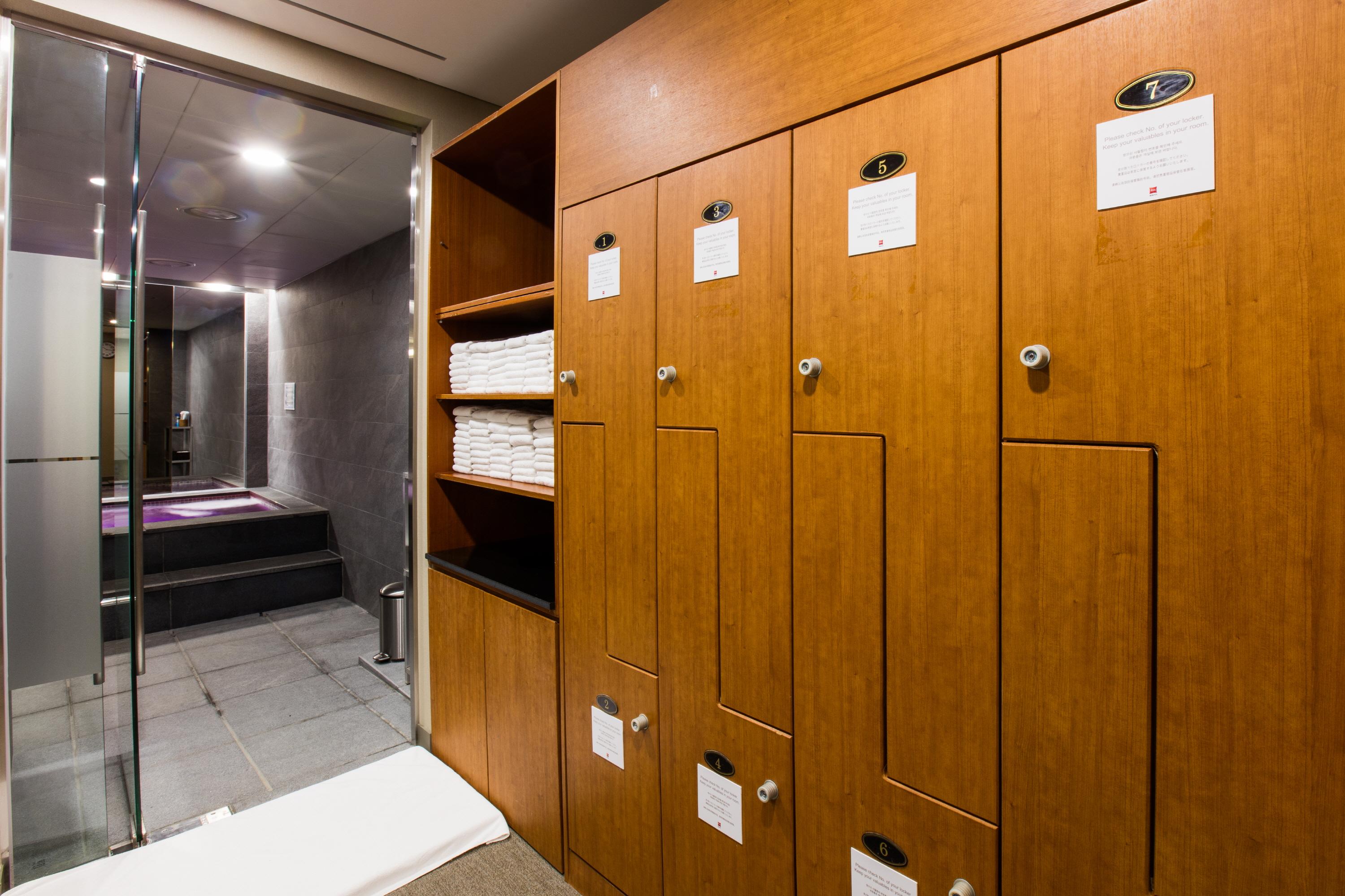 Ibis Ambassador Myeongdong 3*