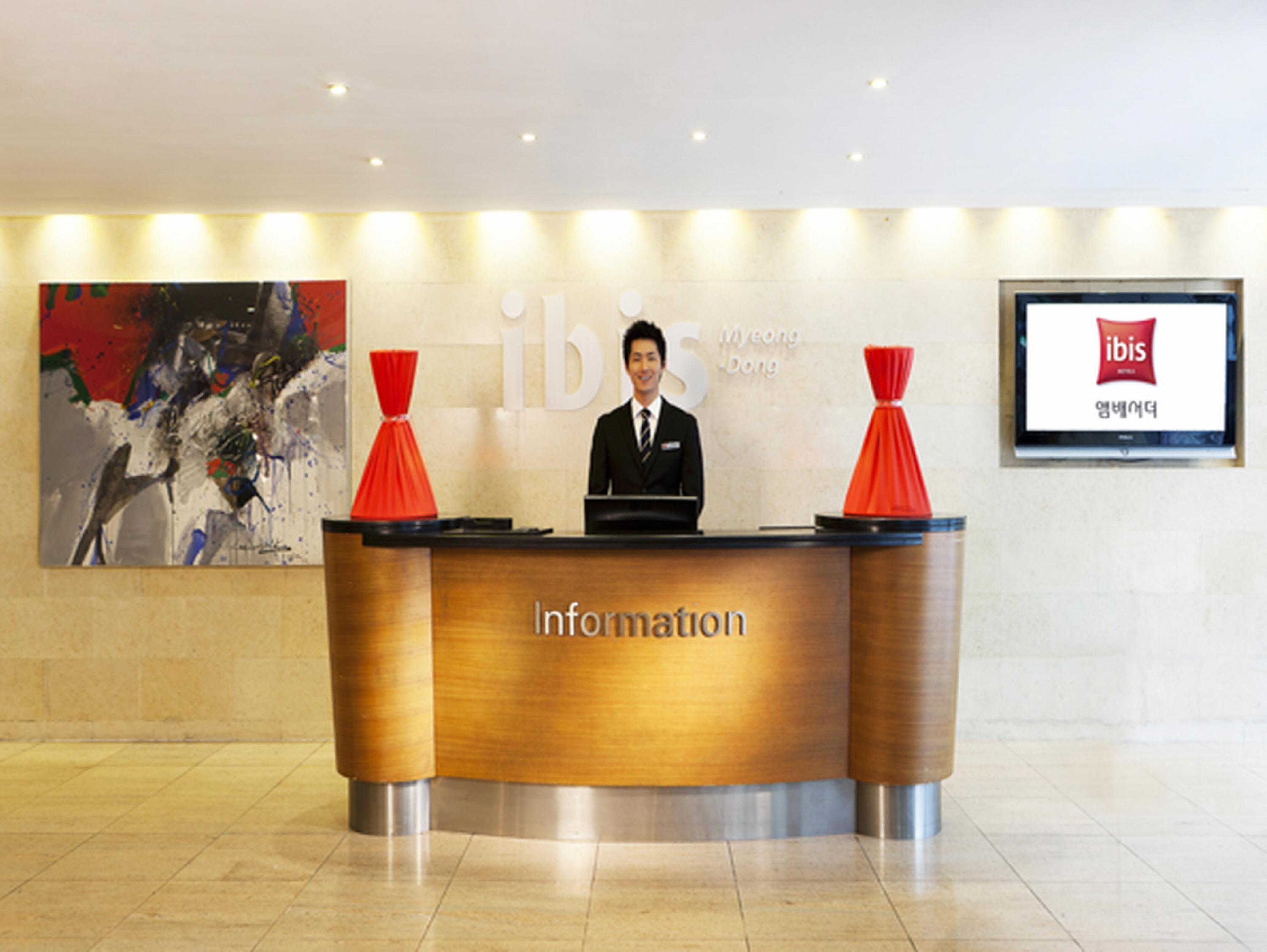 Ibis Ambassador Myeongdong Hotel 3*