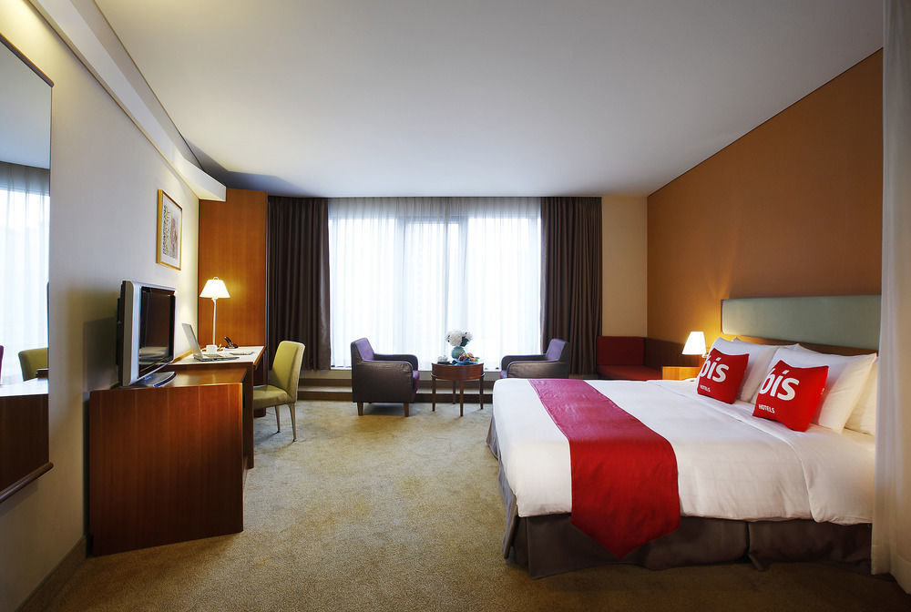 Ibis Ambassador Myeongdong 3* Seoul